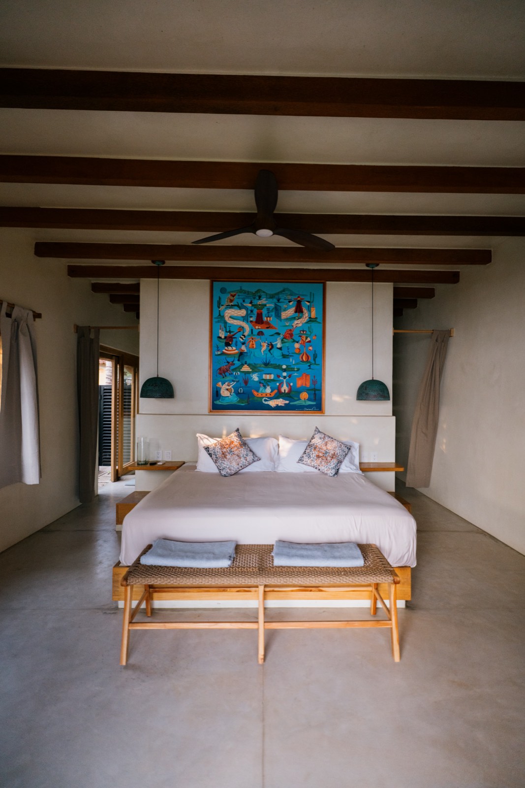 Guest room at Samas